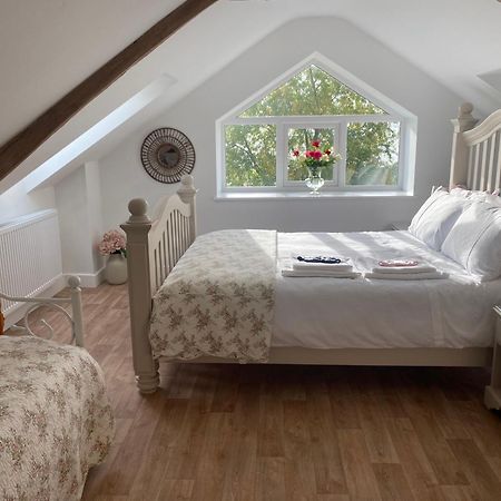 Pippin Lodge Llanwrda Exterior foto