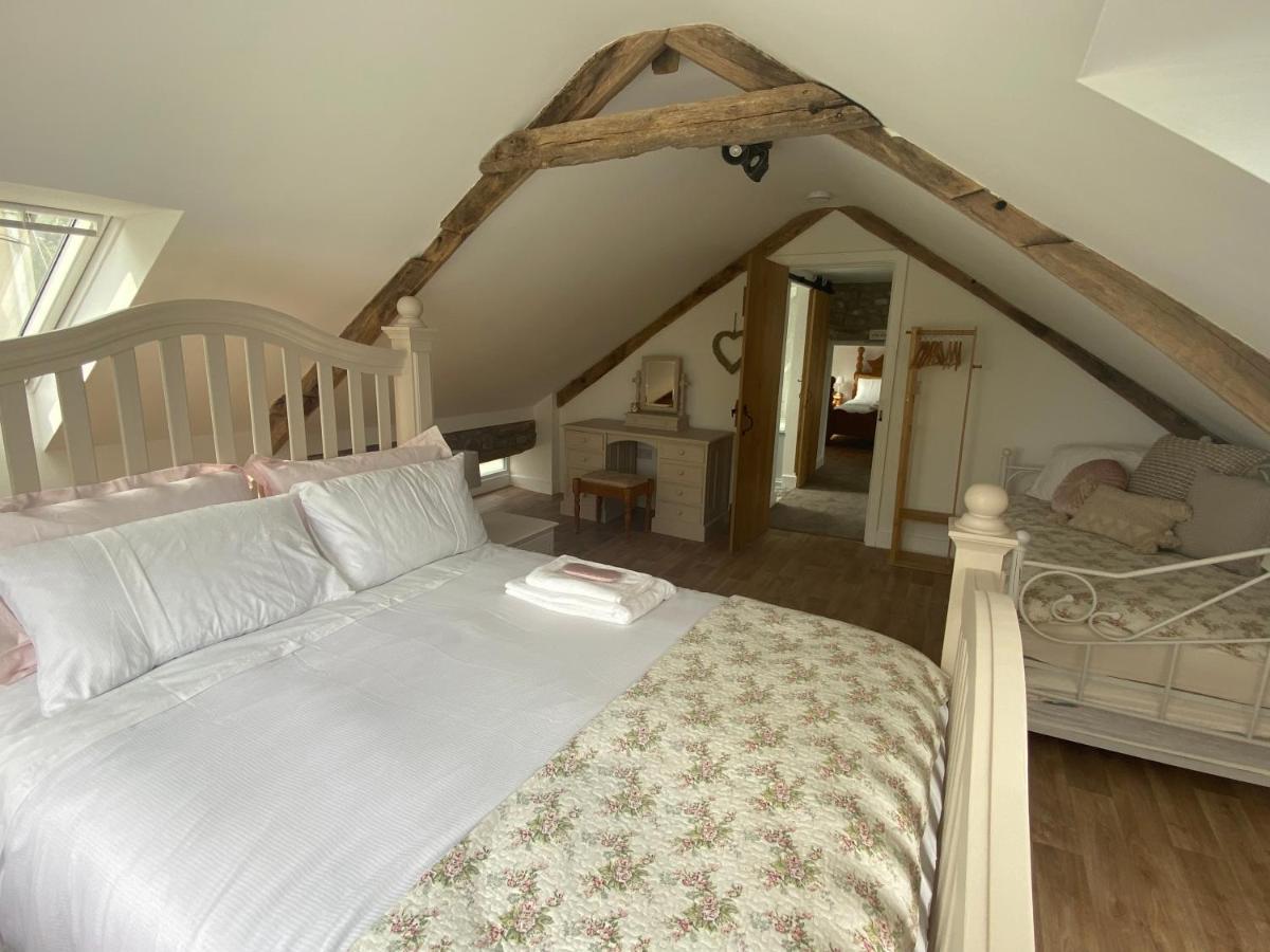 Pippin Lodge Llanwrda Exterior foto